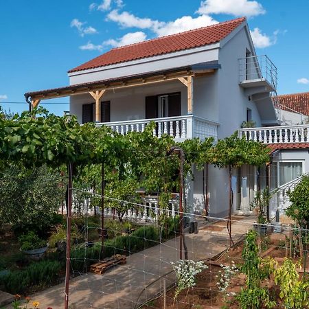 Apartman Tribunj Tribalj Dış mekan fotoğraf