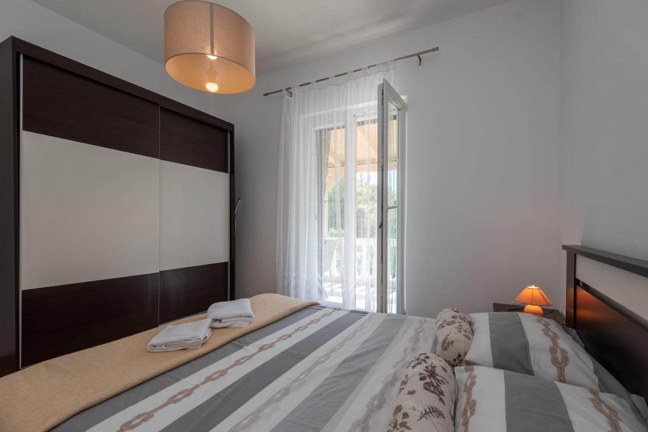Apartman Tribunj Tribalj Dış mekan fotoğraf