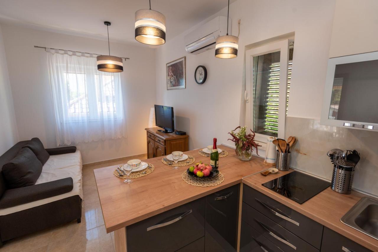 Apartman Tribunj Tribalj Dış mekan fotoğraf
